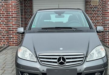 Mercedes-Benz A 180 193.000 km 5.200 &euro; Leverkusen 51373