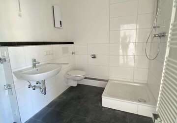 Wohnung Mönchengladbach Gladbach - 3 Zimmer, 70 m&sup2;, 620&euro; | Angebot:27354271