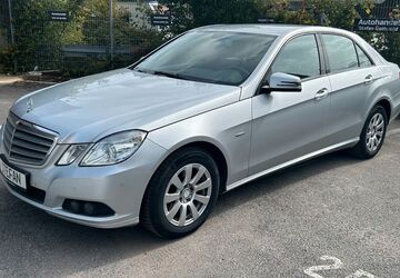 Mercedes-Benz E 250 128.000 km 10.800 &euro; Neuss 41472