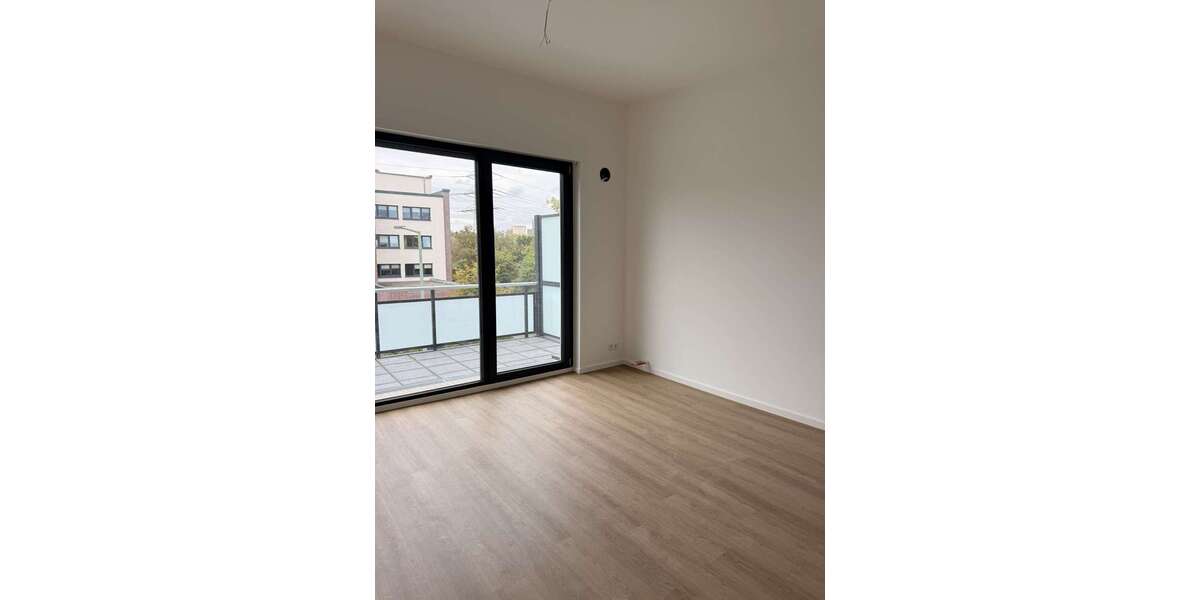 Etagenwohnung Duisburg Huckingen - 3 Zimmer, 80 m&sup2;, 980&euro; | Angebot:27444815