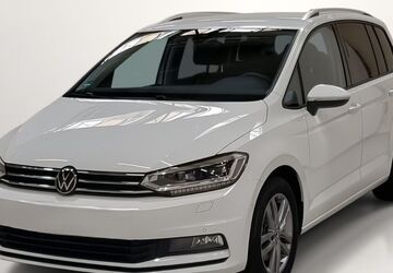 VW Touran 8.904 km 35.900 &euro; Krefeld 47799
