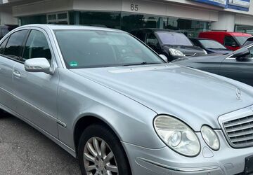 Mercedes-Benz E 280 290.254 km 3.490 &euro; Neuss 41469