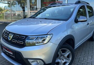 Dacia Sandero 65.037 km 7.950 &euro; Bergheim Zieverich (bei Köln) 50126