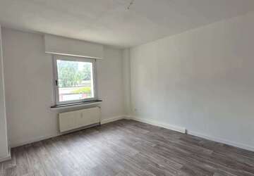 Wohnung Duisburg Marxloh - 3 Zimmer, 90 m&sup2;, 950&euro; | Angebot:27283017