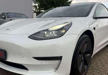 Tesla Model 3 84.000 km 29.890 &euro; Mönchengladbach 41236