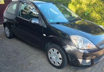 Ford Fiesta 247.300 km 2.400 &euro; Bergheim 50129