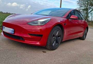 Tesla Model 3 100.000 km 25.500 &euro; Düsseldorf, Stadt 40213