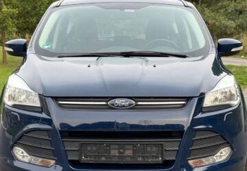 Ford Kuga 113.500 km 6.850 &euro; Neuss 41466