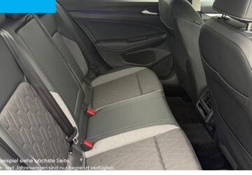 VW Golf 11.801 km 28.450 &euro; Neuss 41460