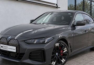 BMW i4 3.000 km 59.999 &euro; Meerbusch 40668