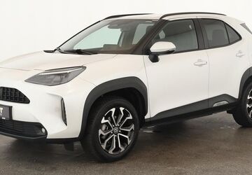 Toyota Yaris Cross 16.400 km 23.984 &euro; Neuss 41460