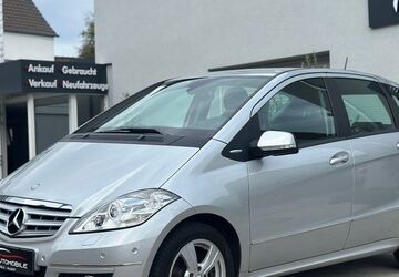 Mercedes-Benz A 180 201.369 km 3.990 &euro; Velbert 42551