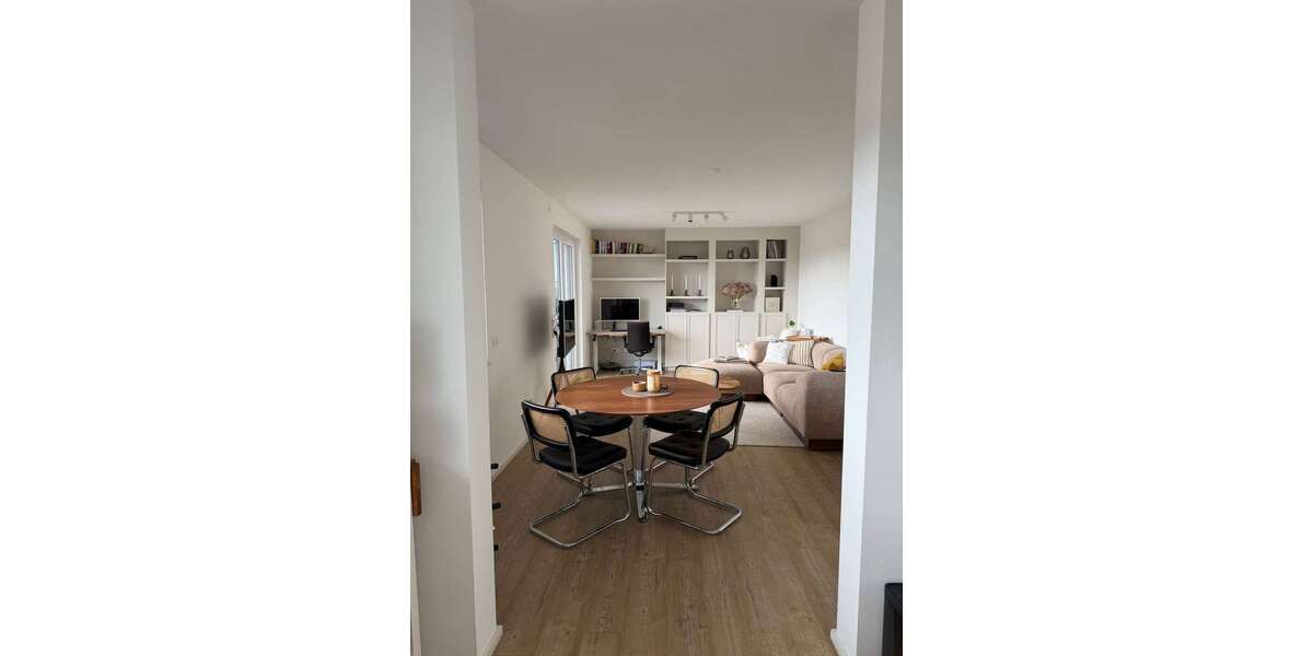 Etagenwohnung Meerbusch Strümp - 2 Zimmer, 82 m&sup2;, 1.350&euro; | Angebot:27469183